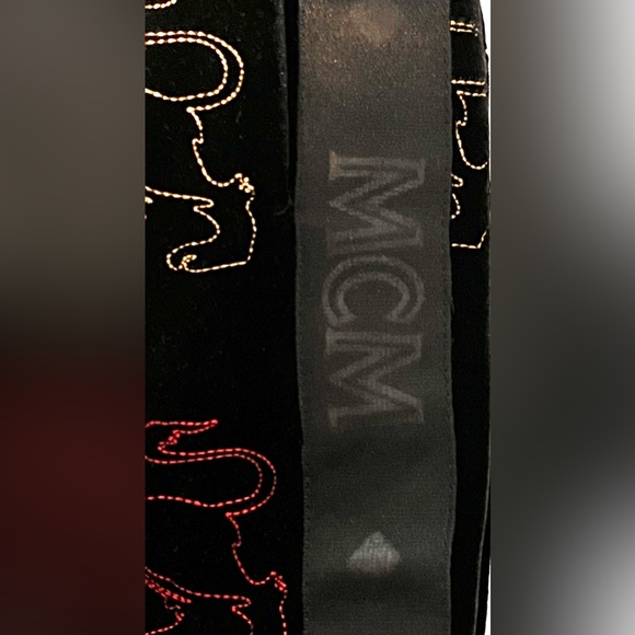 MCM Luxury Velour Jogger Black Multicolor Lion Logo Limited Ed MCM Handbag Brand - Picture 8 of 14